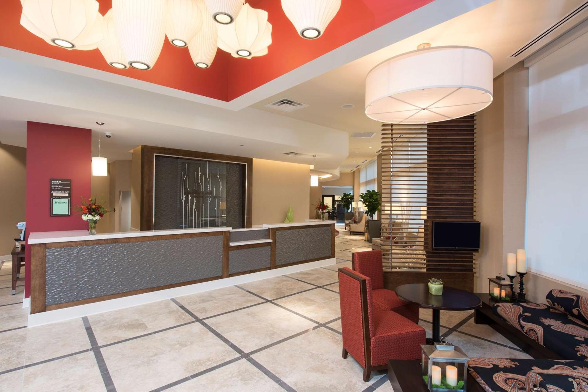 Hilton Garden Inn Louisville Downtown Exterior foto
